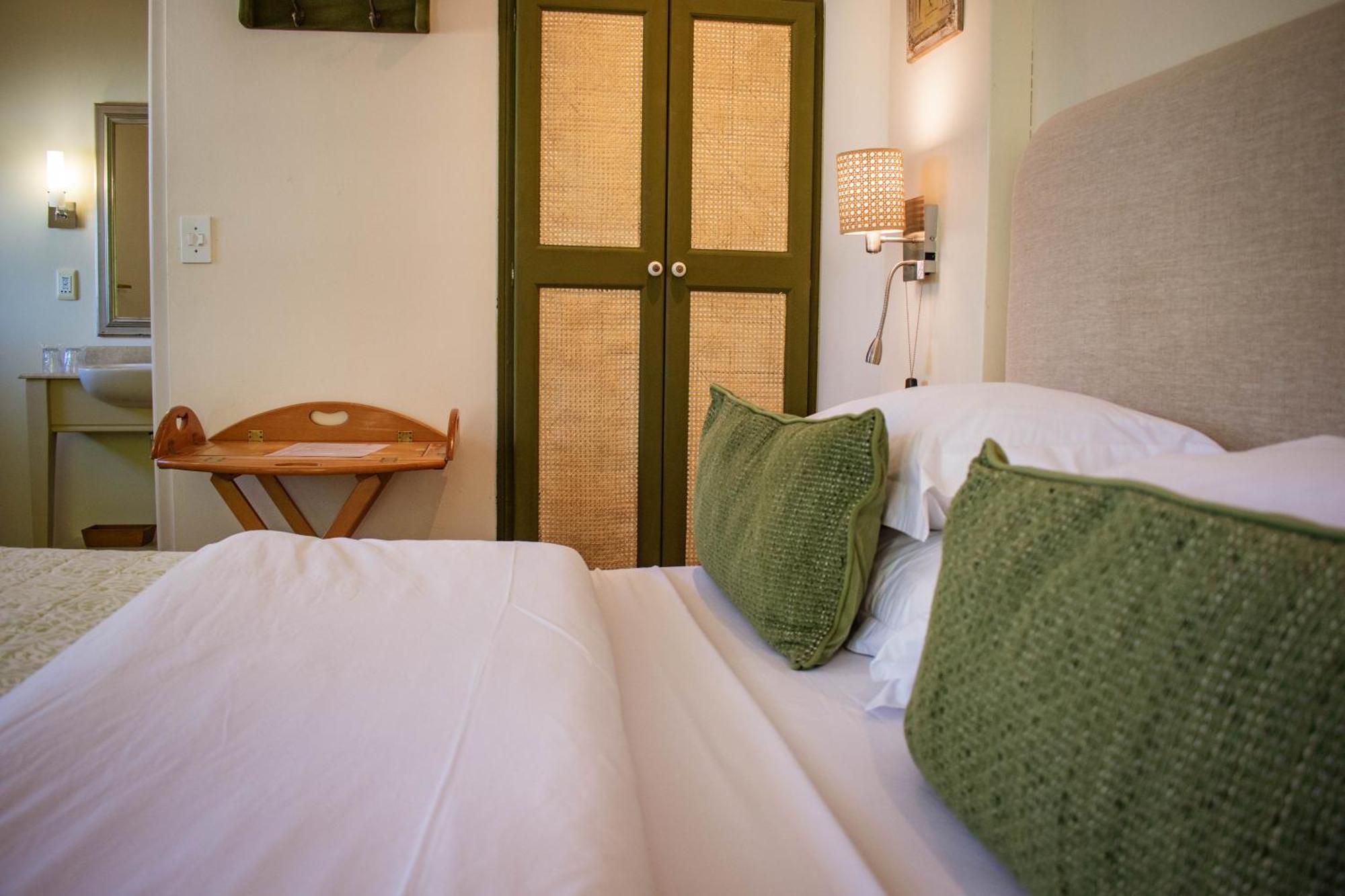 5 Seasons Guest House Stellenbosch Bagian luar foto