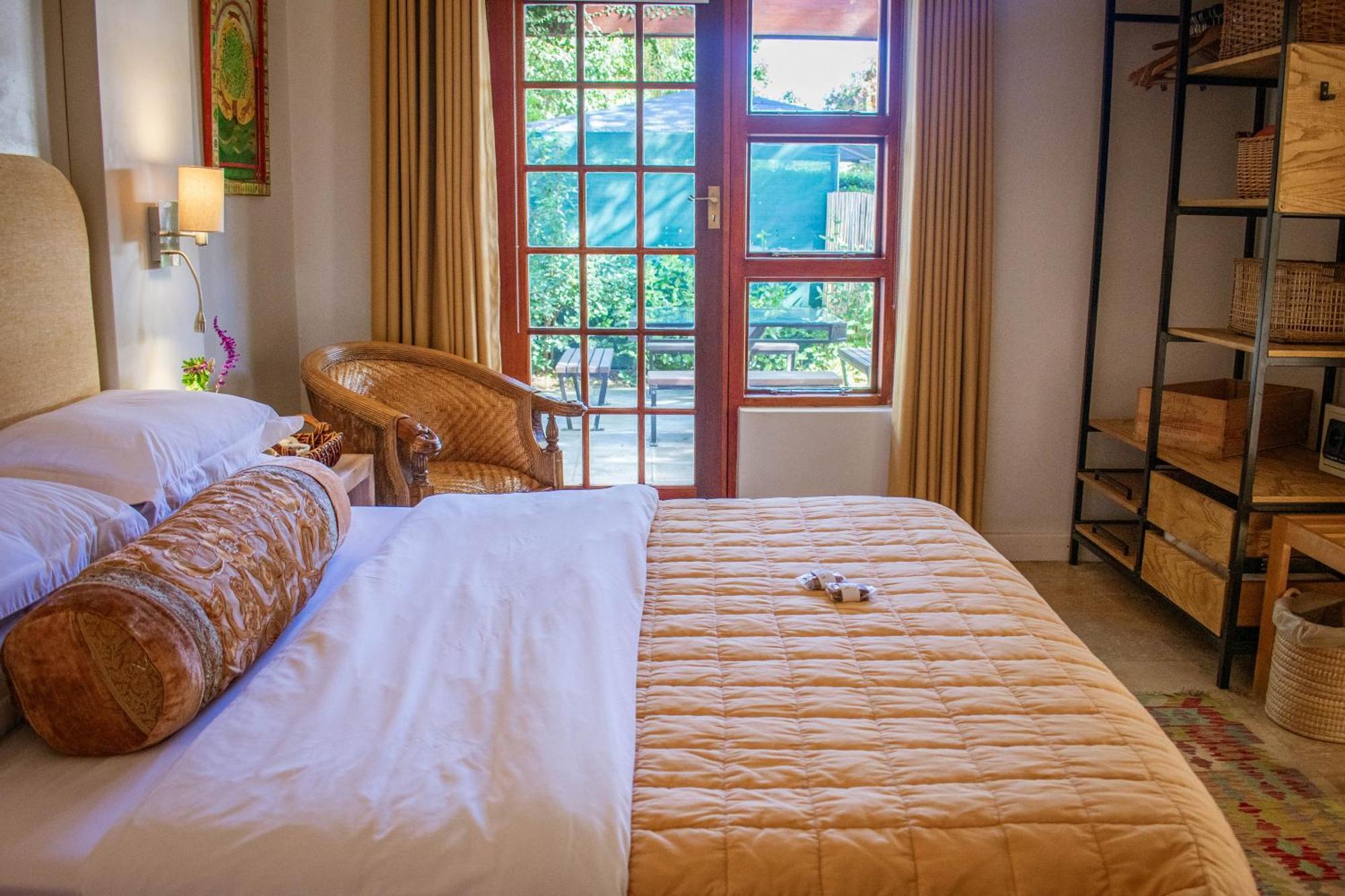 5 Seasons Guest House Stellenbosch Bagian luar foto