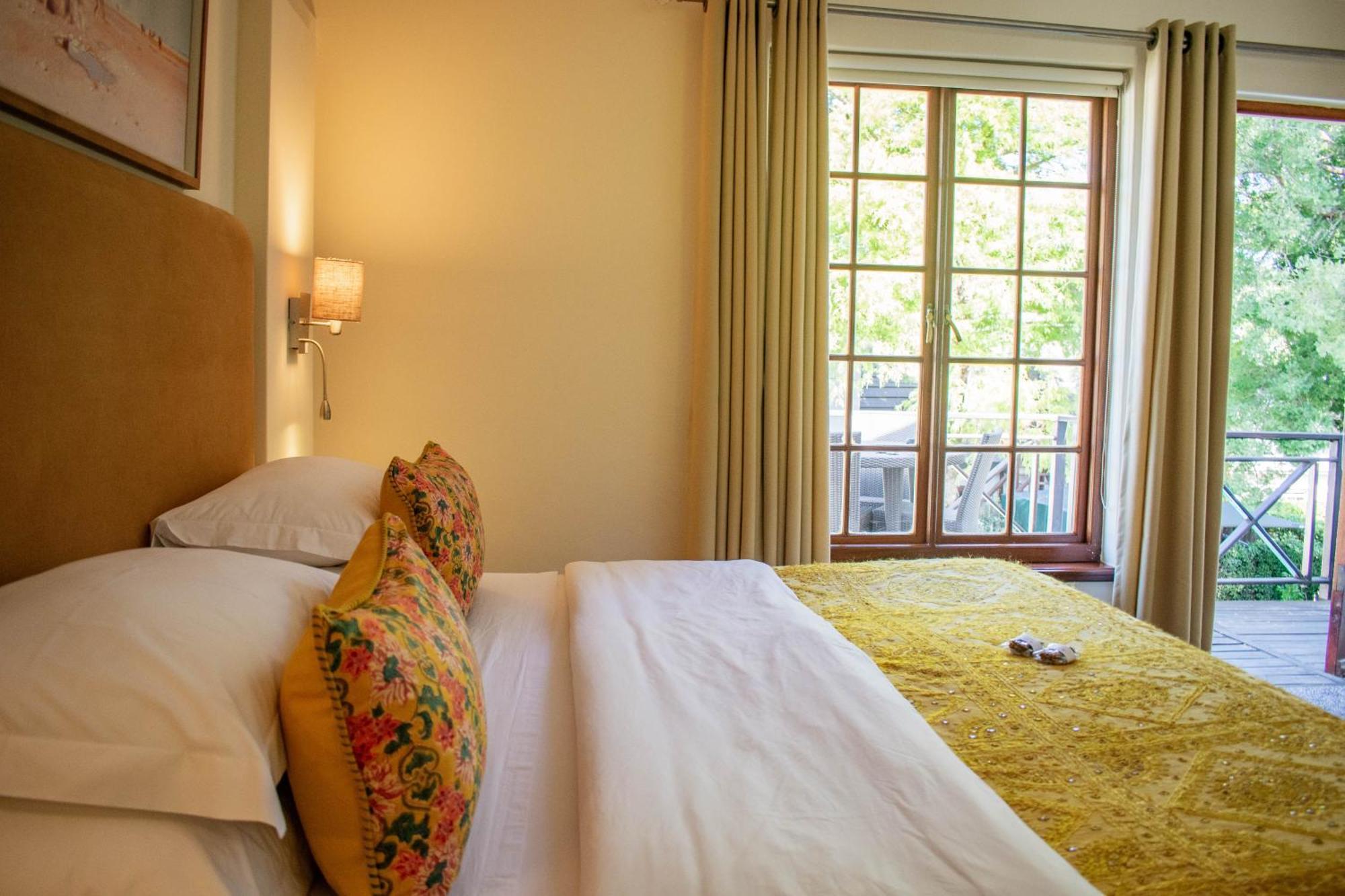 5 Seasons Guest House Stellenbosch Bagian luar foto